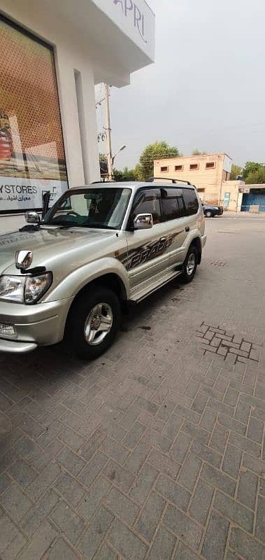 Toyota Land Cruise Prado 4