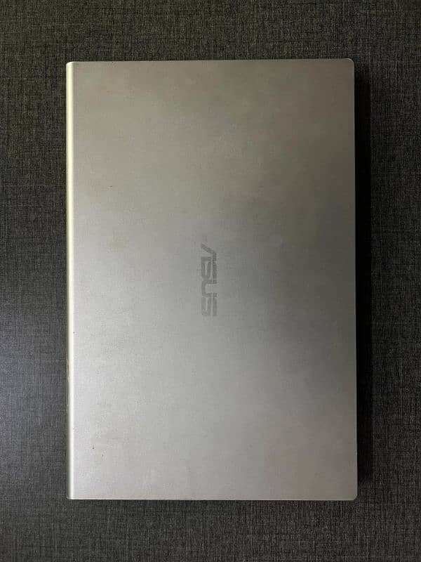 ASUS VivoBook 0