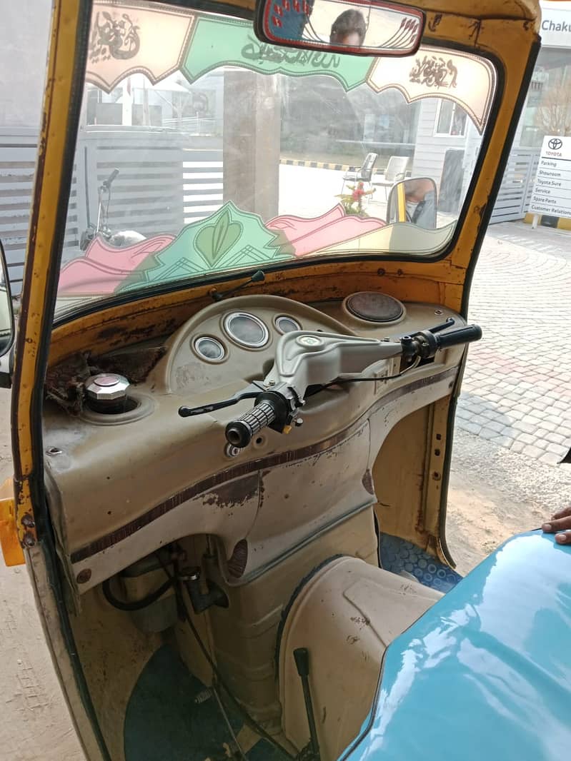 Taiz Raftaar Rikshaw 1