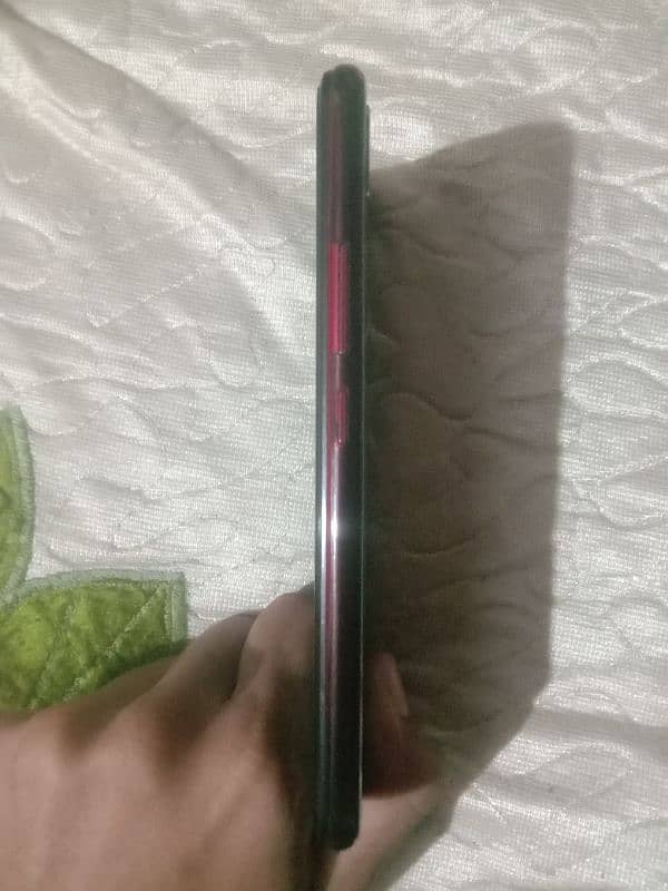 Vivo mobile in good condition for sale 3