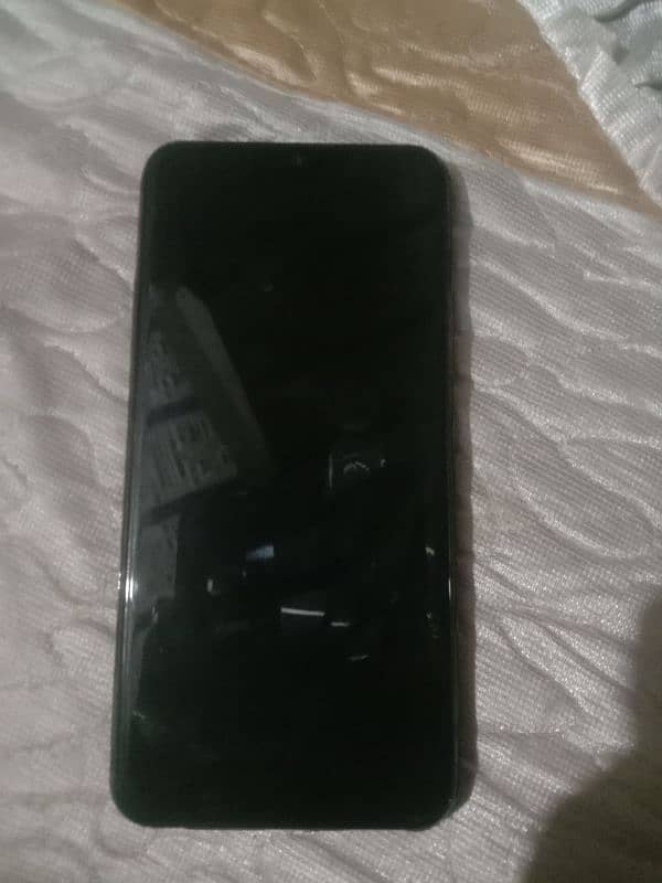 Vivo mobile in good condition for sale 6