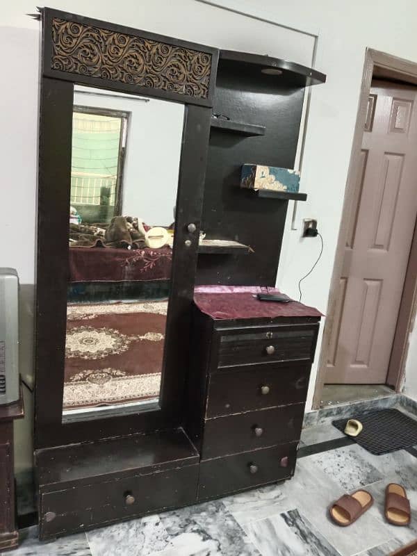 Dressing table for sale 1