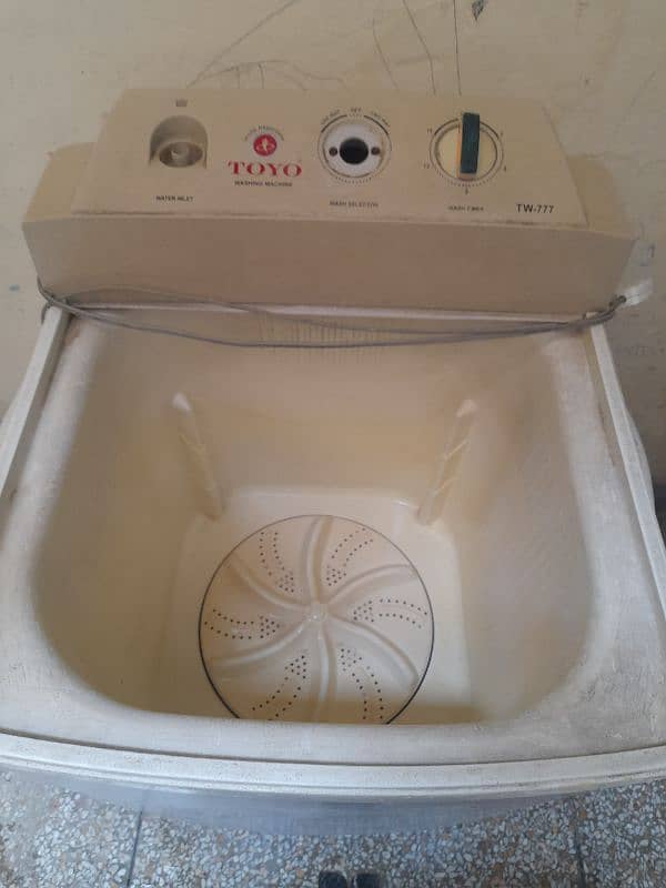 Washing machine & dryer for sale 1