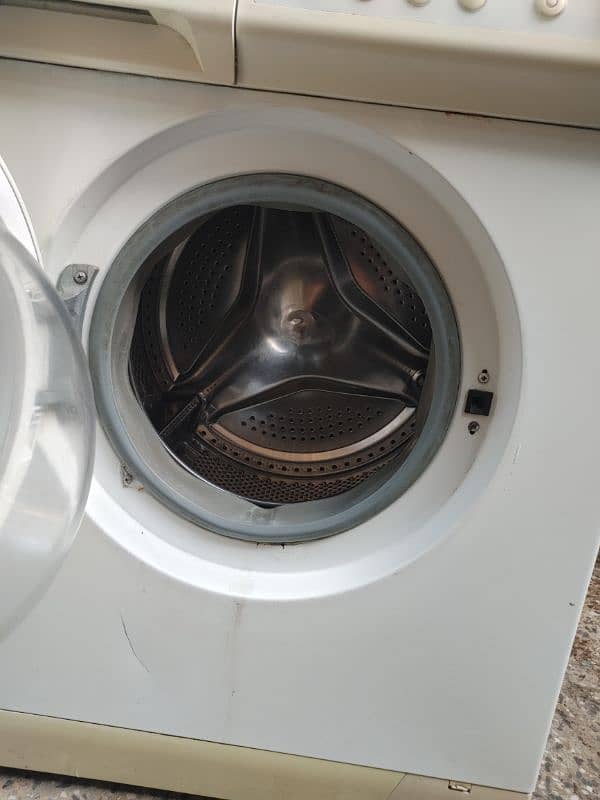 HAIER FRONT LOAD WASHING MACHINE 8