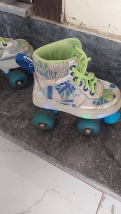 Skating Shoes with lights in tires and shoes. skaters