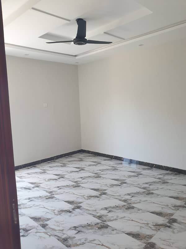 8 mrle upper portion available for rent faisal town 3