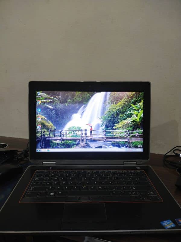 Dell latitude E6429/ 4Gb Ram/ 300 Gb hard Disk 0