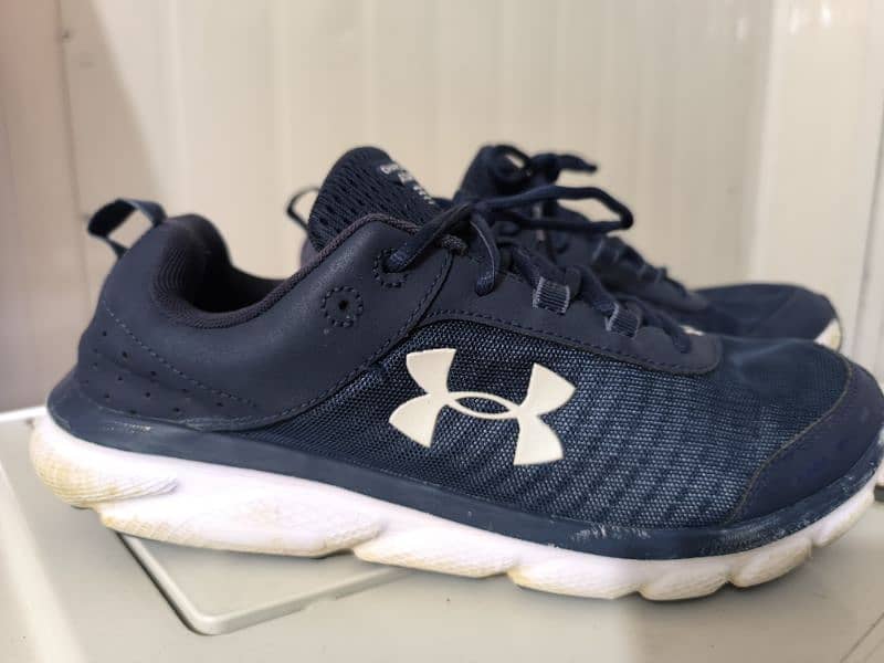 size 43 best condition under armour 2