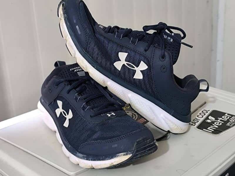 size 43 best condition under armour 4