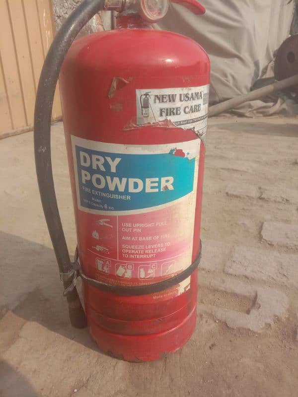 fire extinguisher  (type dcp 6kg) 0