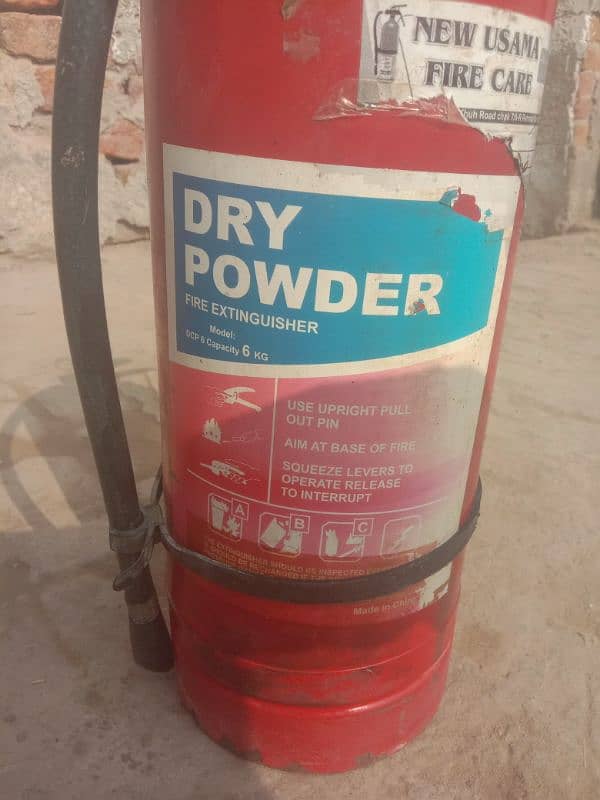 fire extinguisher  (type dcp 6kg) 5