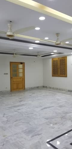 Ground floor like new 3 bed dd 300 syds portion available for rent at FB area blk 6