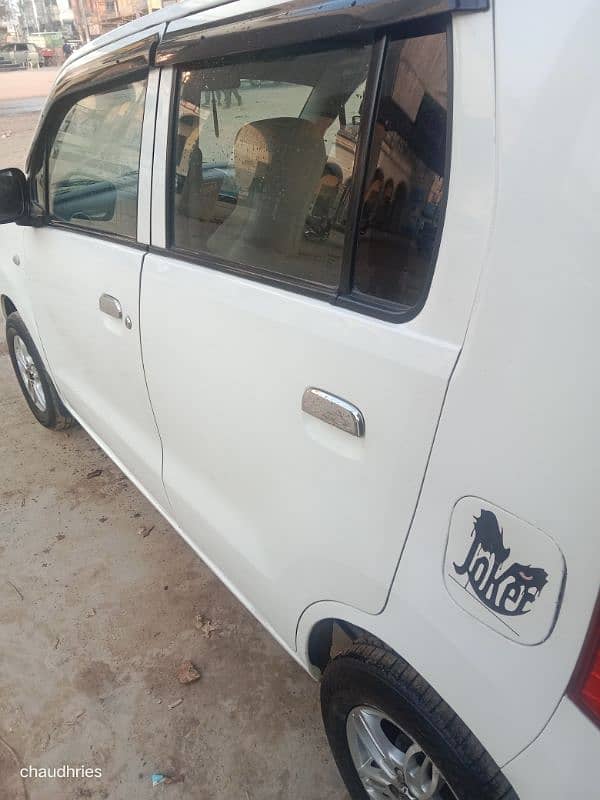 Suzuki Wagon R 2018 1