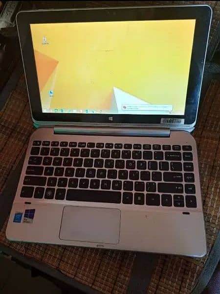 Windows Convertable Laptop and tablet with ssd hard  with bag and box 1