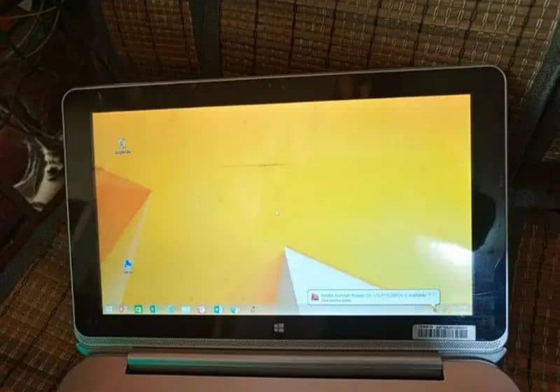 Windows Convertable Laptop and tablet with ssd hard  with bag and box 2