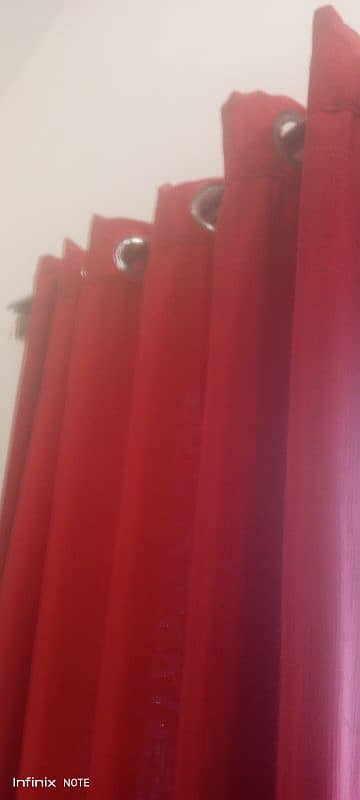 Red curtain 0