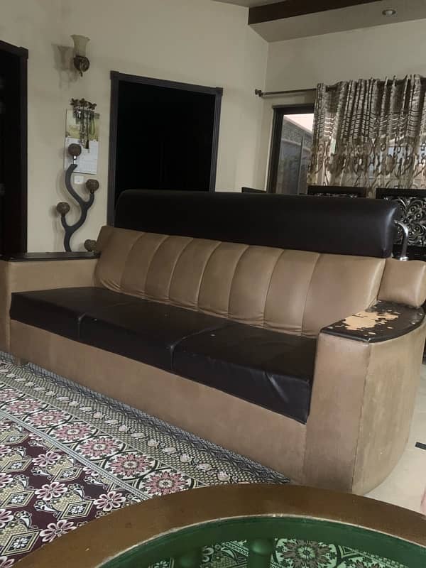 leather sofa 3 seater and singal seater (2) 0