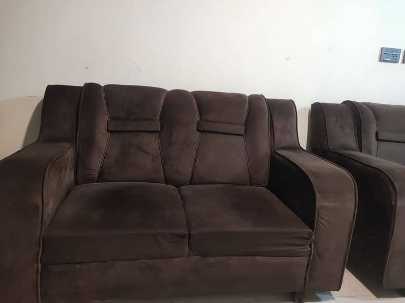 10/10 sofa set with center table 4