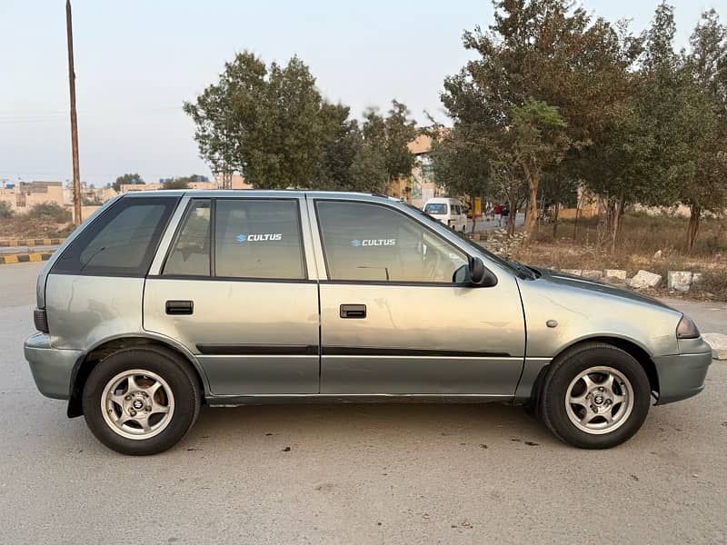 Suzuki Cultus 2012 1