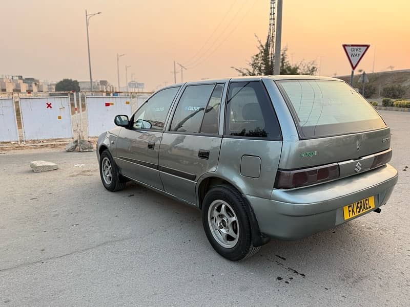 Suzuki Cultus 2012 3