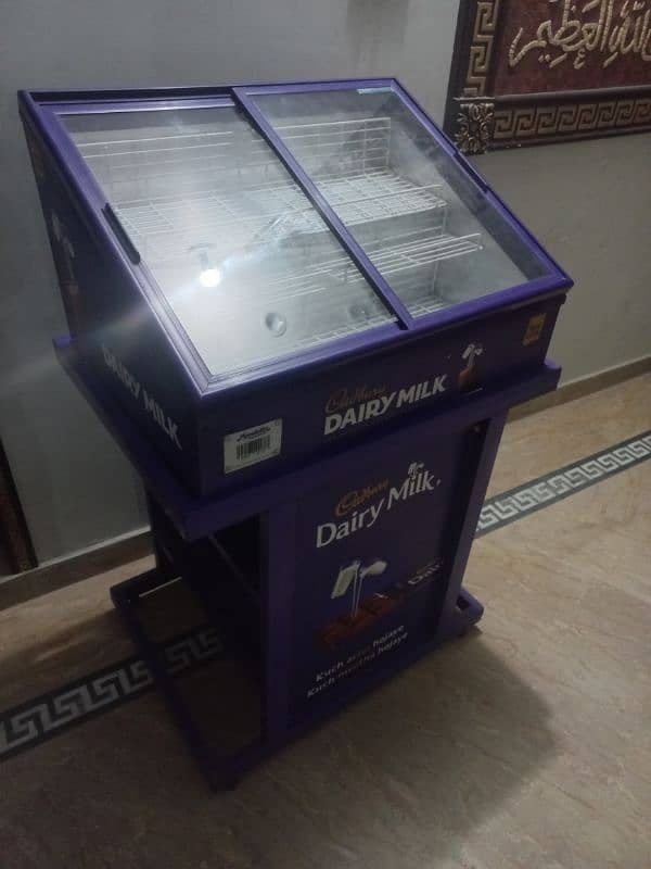 Dairymik Mini Freezer New Condition 5