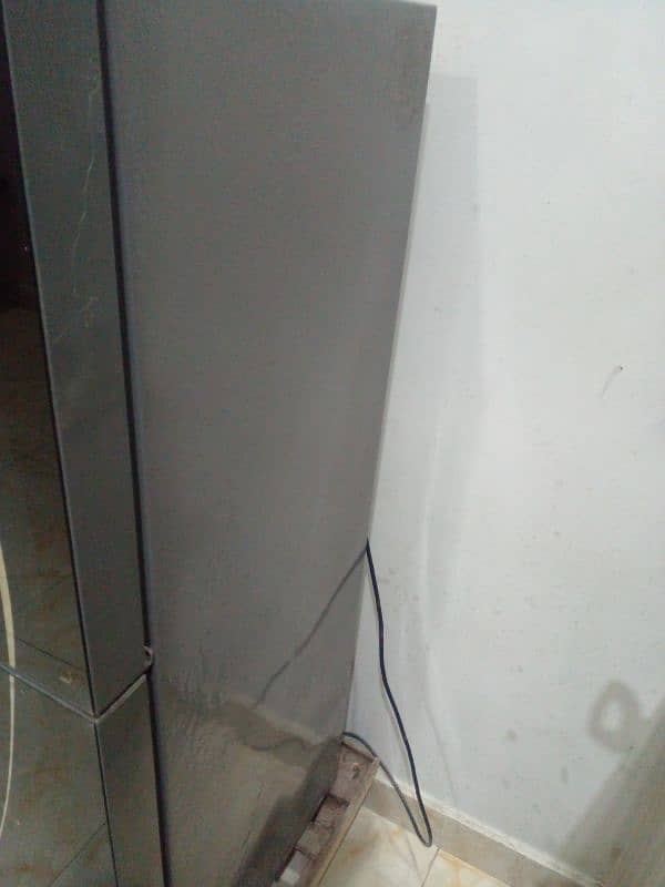 HAIER DOUBLE DOOR FRIDGE 100% working 1