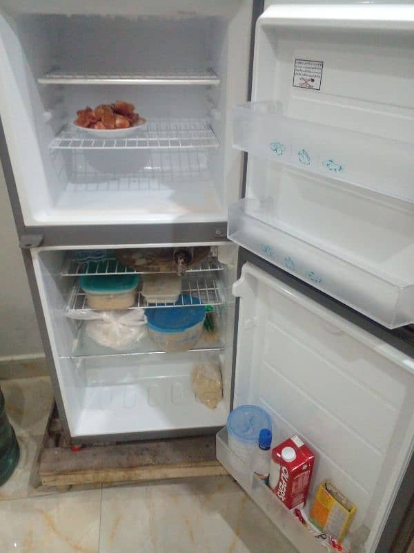 HAIER DOUBLE DOOR FRIDGE 100% working 7