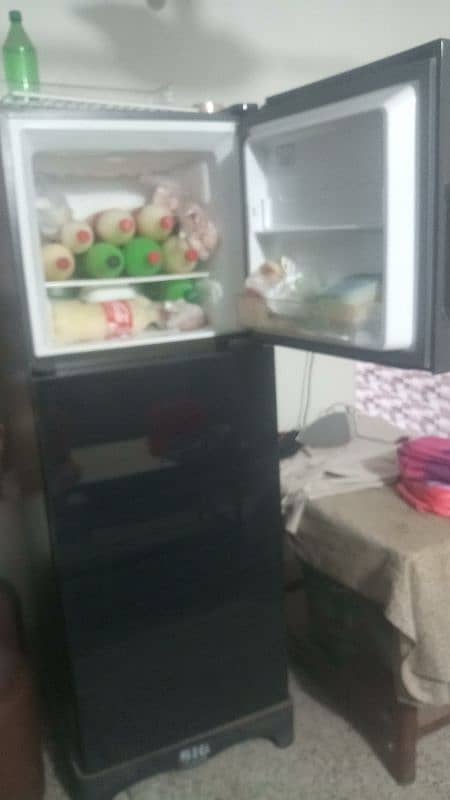 Haier refrigerator HRF 336EB 2