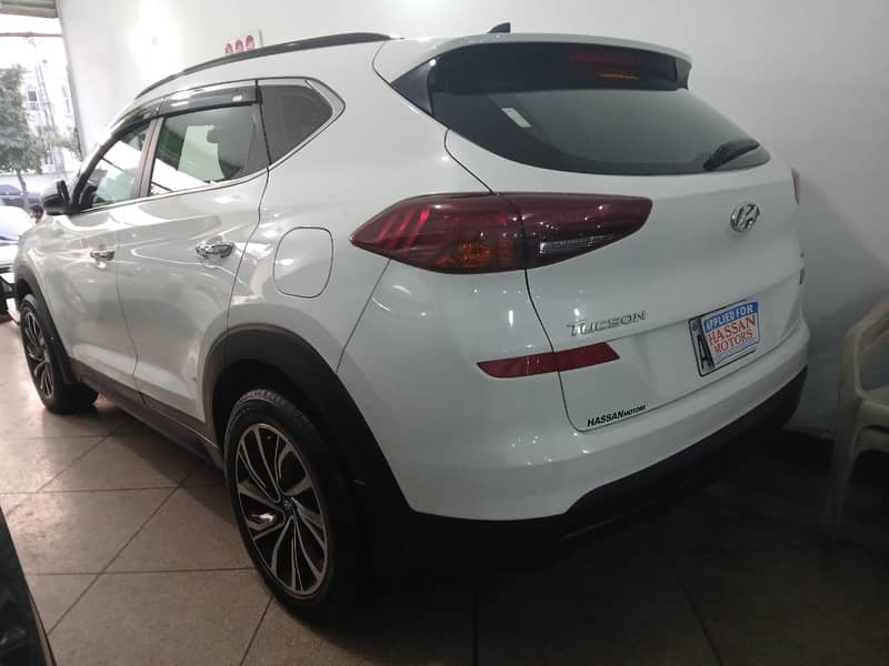 Hyundai Tucson AWD 2023 Total Genuine 3