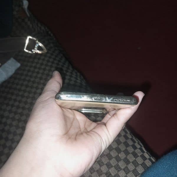 infinix zero 30 luch condition  urgent for sale 5