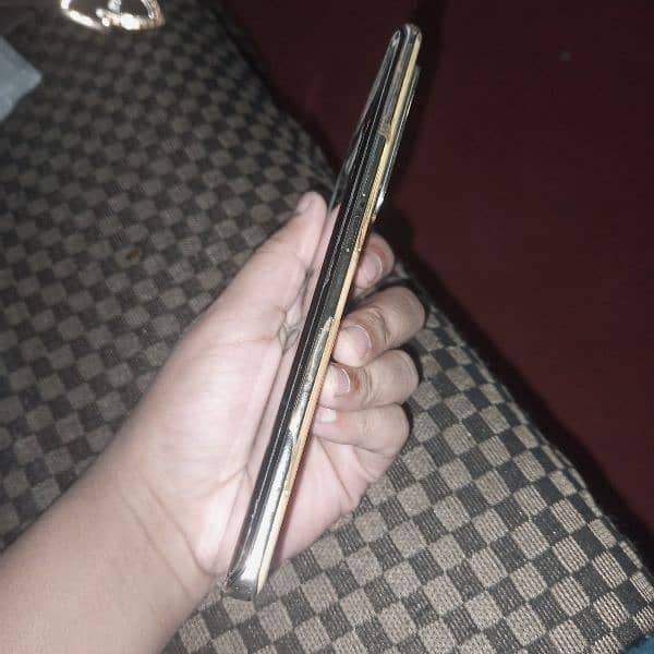 infinix zero 30 luch condition  urgent for sale 7