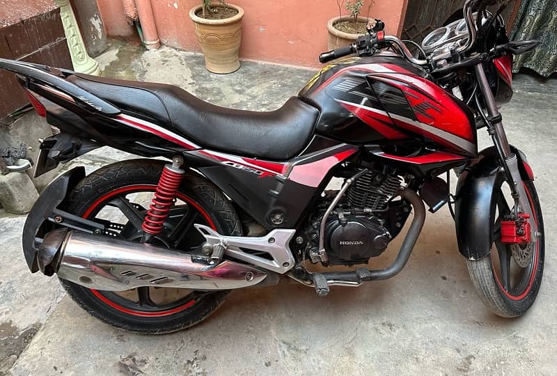 CB 150F in very good condition 2