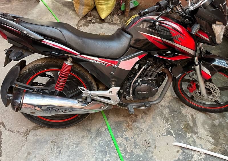 CB 150F in very good condition 4