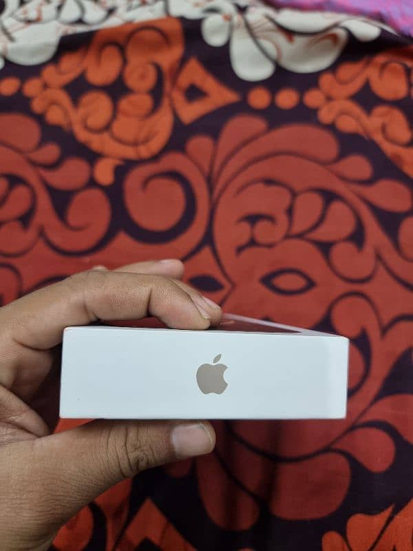 IPHONE 16 PRO MAX FACTORY UNLOCKED BOX PACKED 2