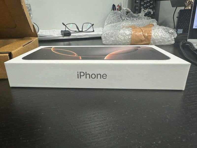 IPHONE 16 PRO MAX FACTORY UNLOCKED BOX PACKED 9