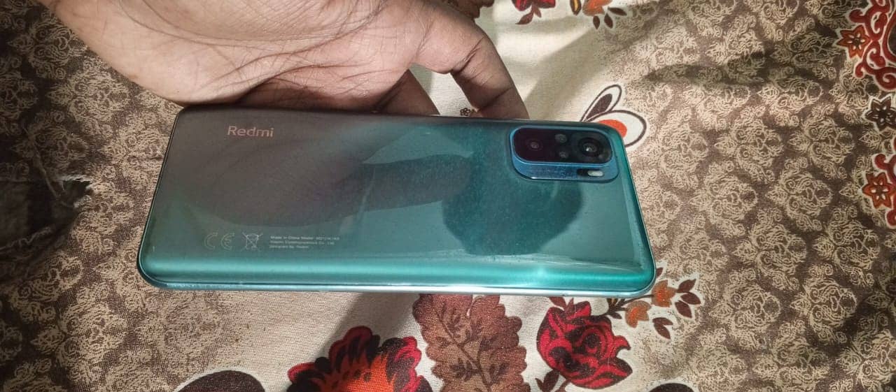 Xiaomi Redmi Note 10 (9/10 condition) 3