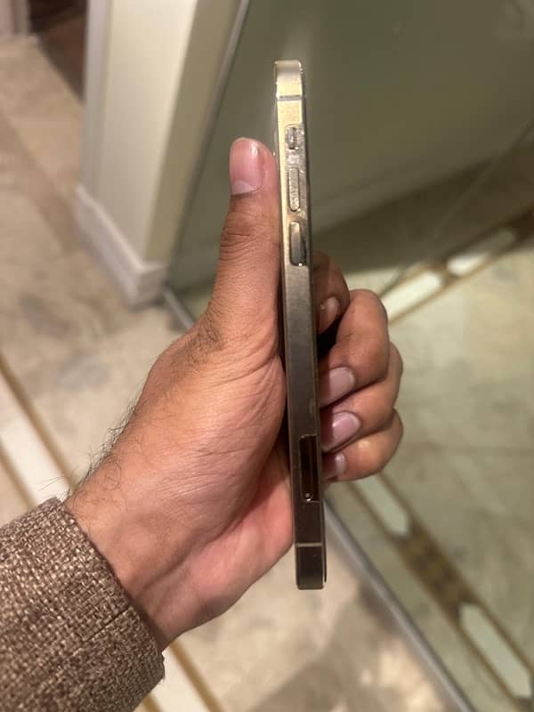 iPhone 12 Pro | FU | 256 GB | 10/10 Condition 1