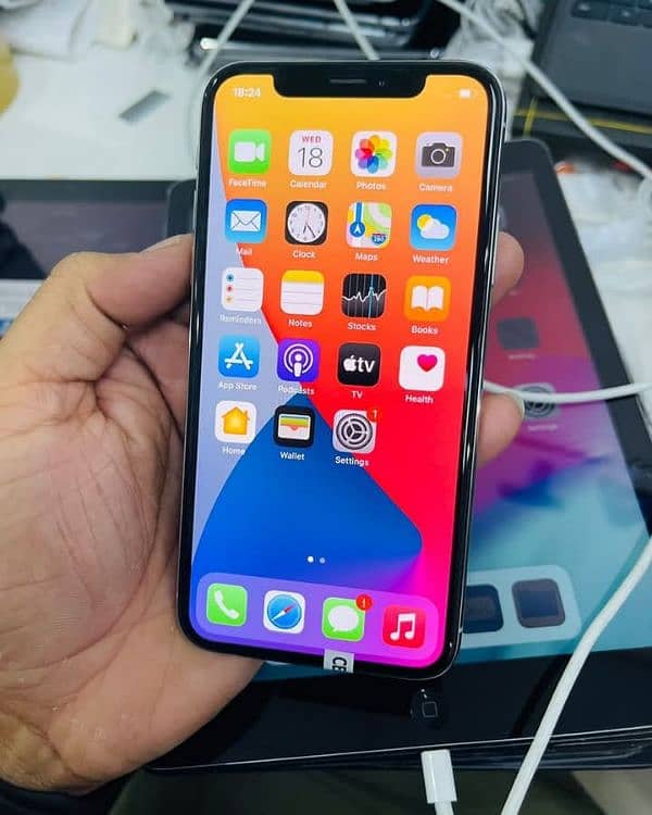 iPhone xs max 256 GB 03230916581 my what'sap 0