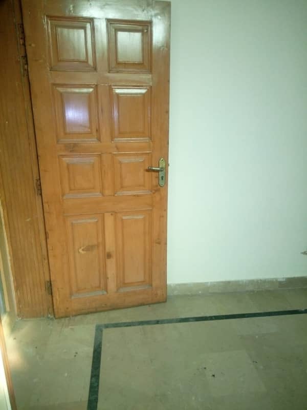 Basement Portion for rent in G-13 islamabad 8