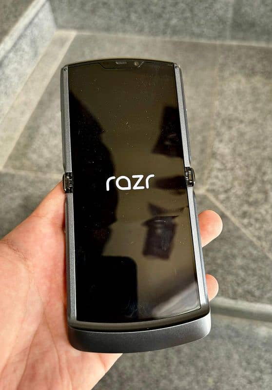 Motorola razr 2020 5g 8gb 256gb single sim official pta approved 8