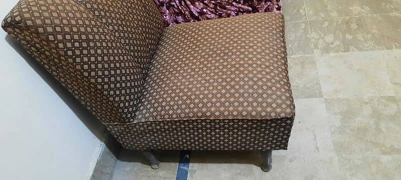 5 seater Sofa set For sell in sialkot 3