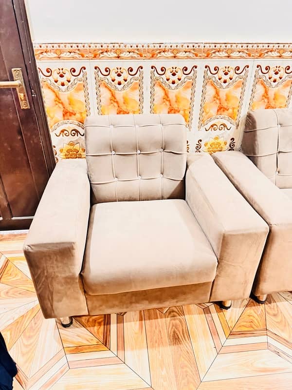 Sofa Set 5 Seater 8