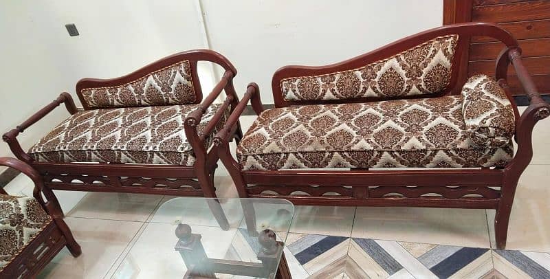 9 seater sofa set with table urgant sale 4