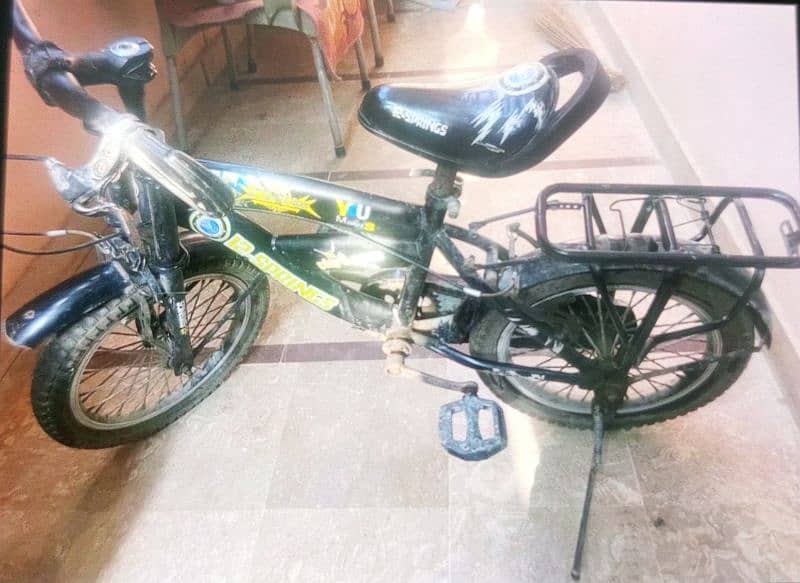 Black Cycle in good condition 0