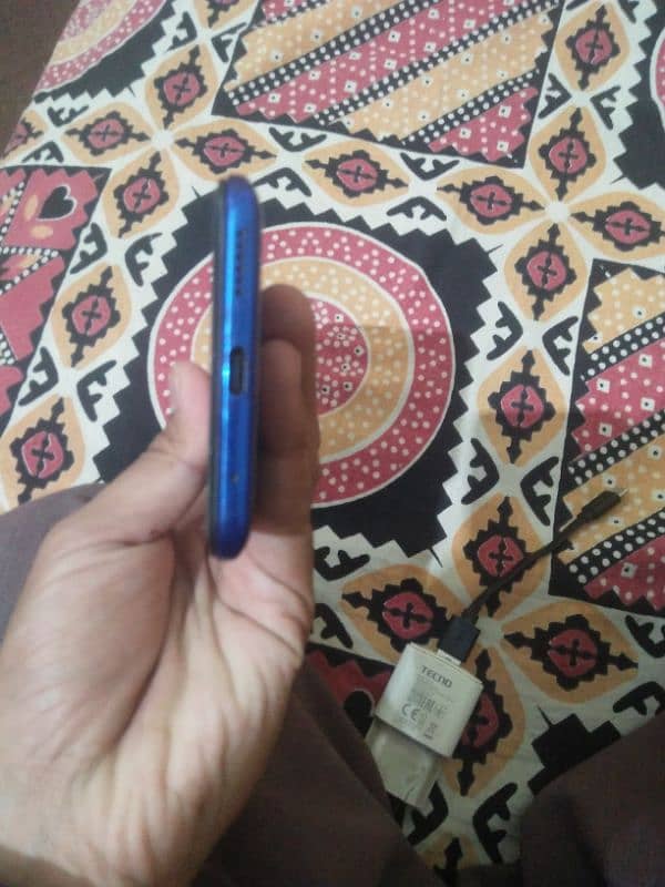 vivo S1pro 4/128 sirf set ha set ok ha koi falt nhi ha 2