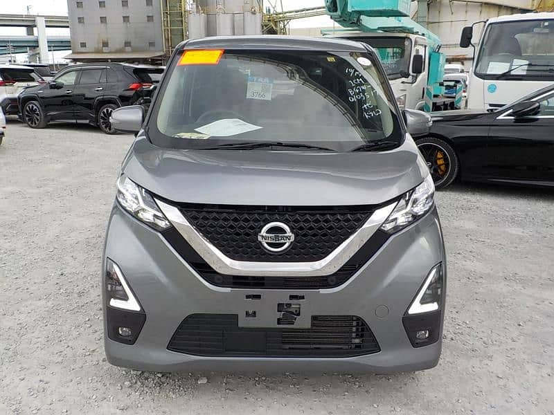 Nissan Dayz Highway Star 2021 3