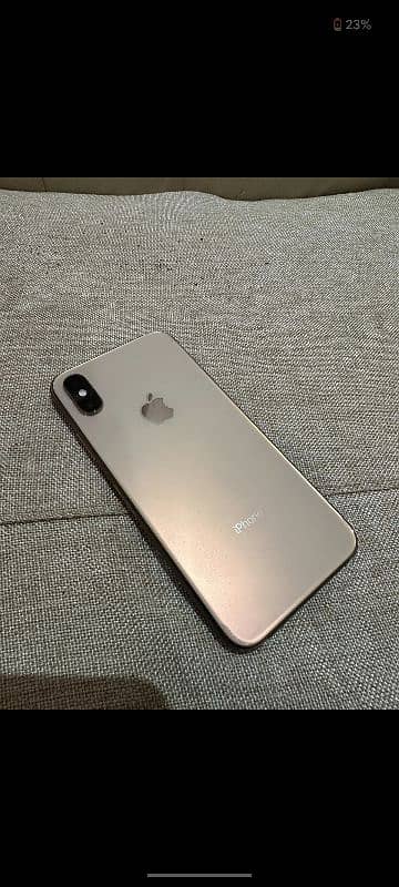 iphone xs 256gb approved with box 0