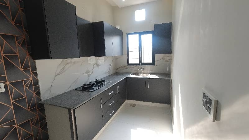 Spacious Prime Location House Is Available For sale In Ideal Location Of Al Hafeez Garden - Phase 5 13