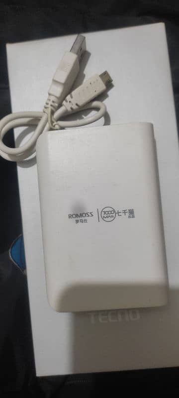 ROMOSS power bank blus charging cable 1