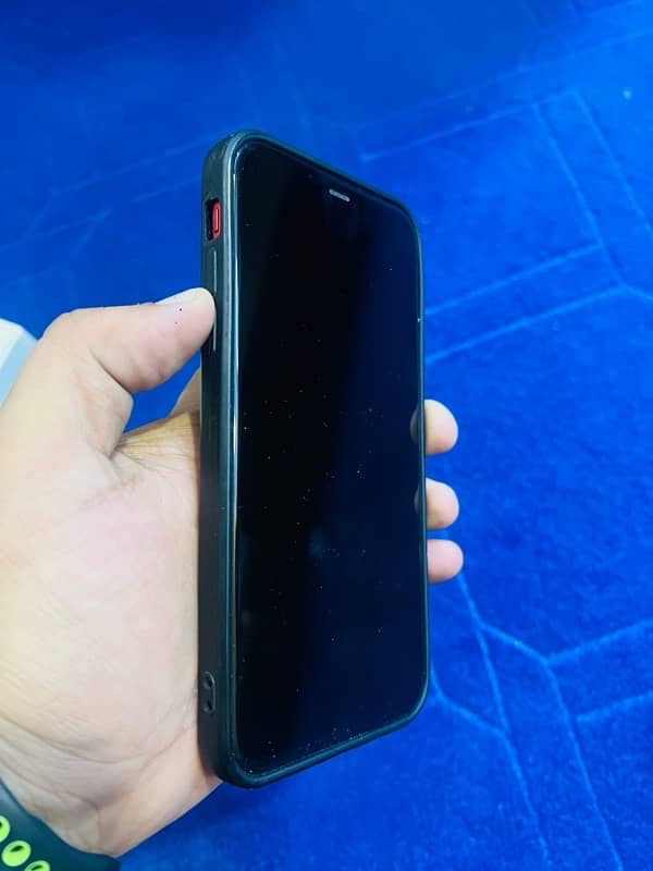 iPhone 11 128 GB PTA 2